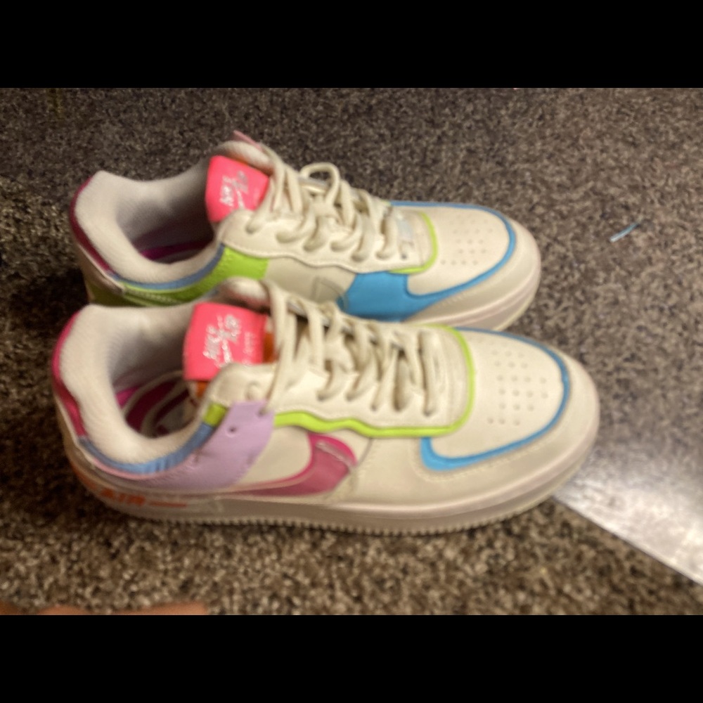I’m selling custom platform air forces 1s